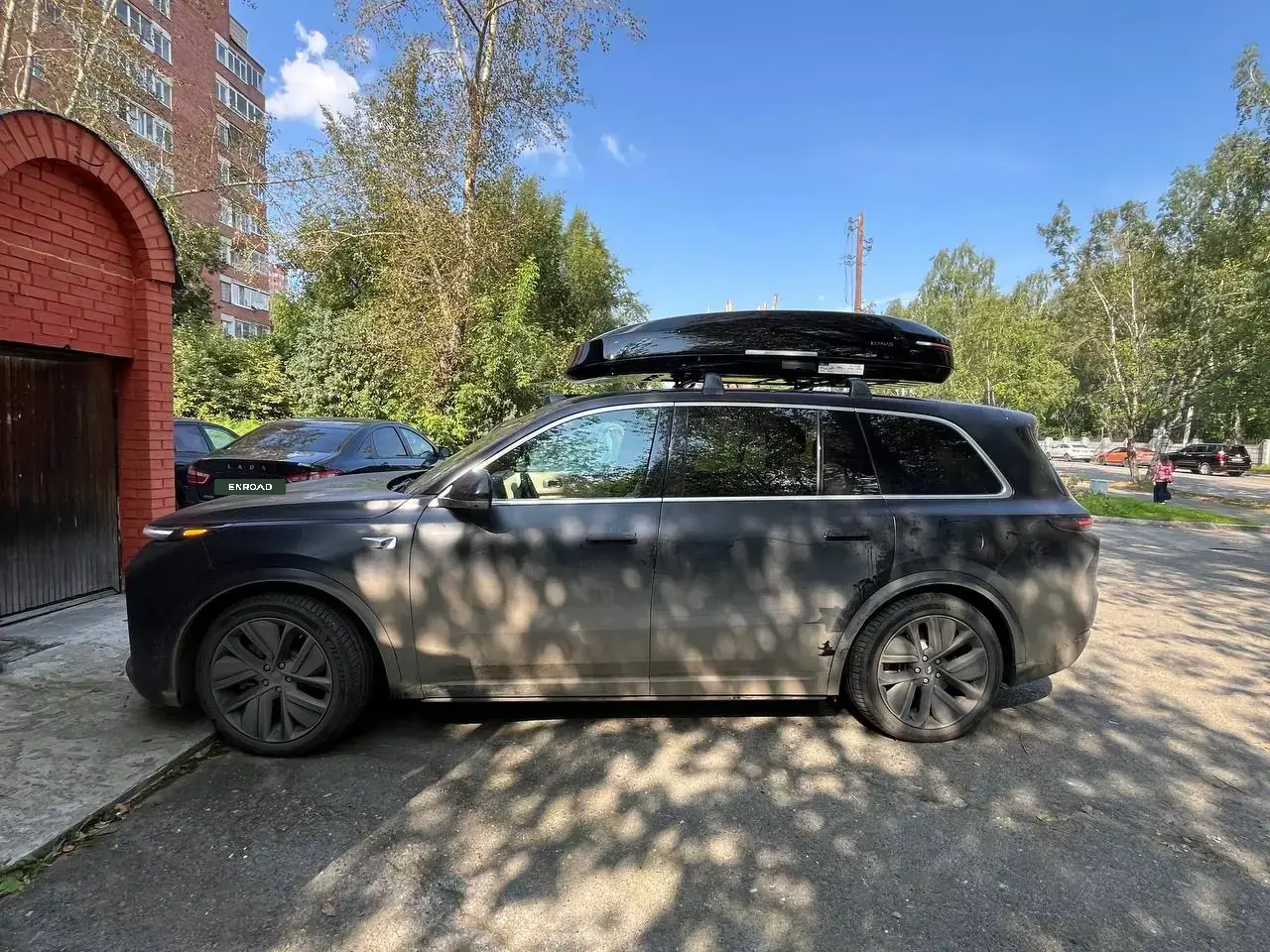 Установка автобокса ENROAD на Lixiang L9 в магазине Бага